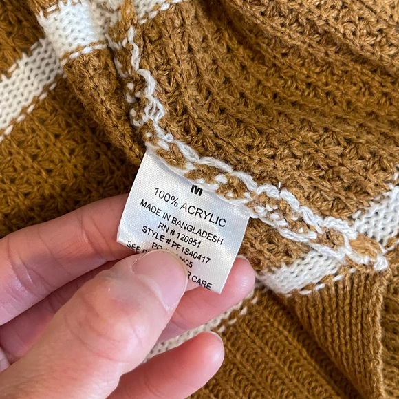 Pink Rose | Striped Cardigan - Picture 5 of 13